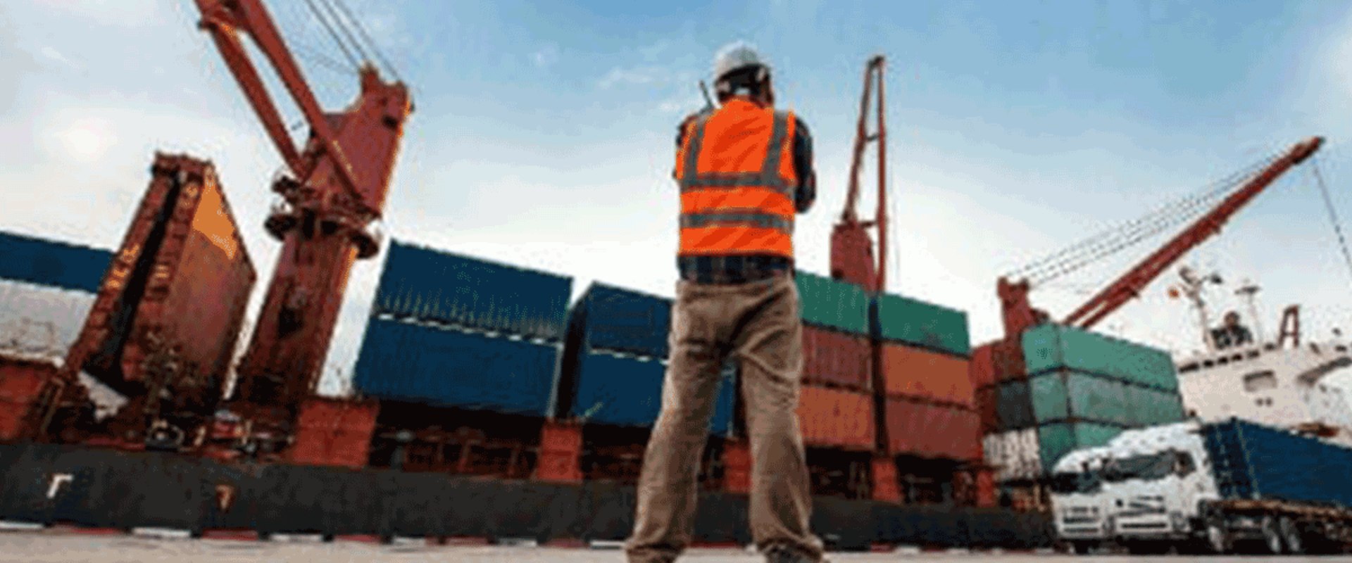 Hidden Fees and Charges to Look Out For When Choosing an International Freight Forwarding Company